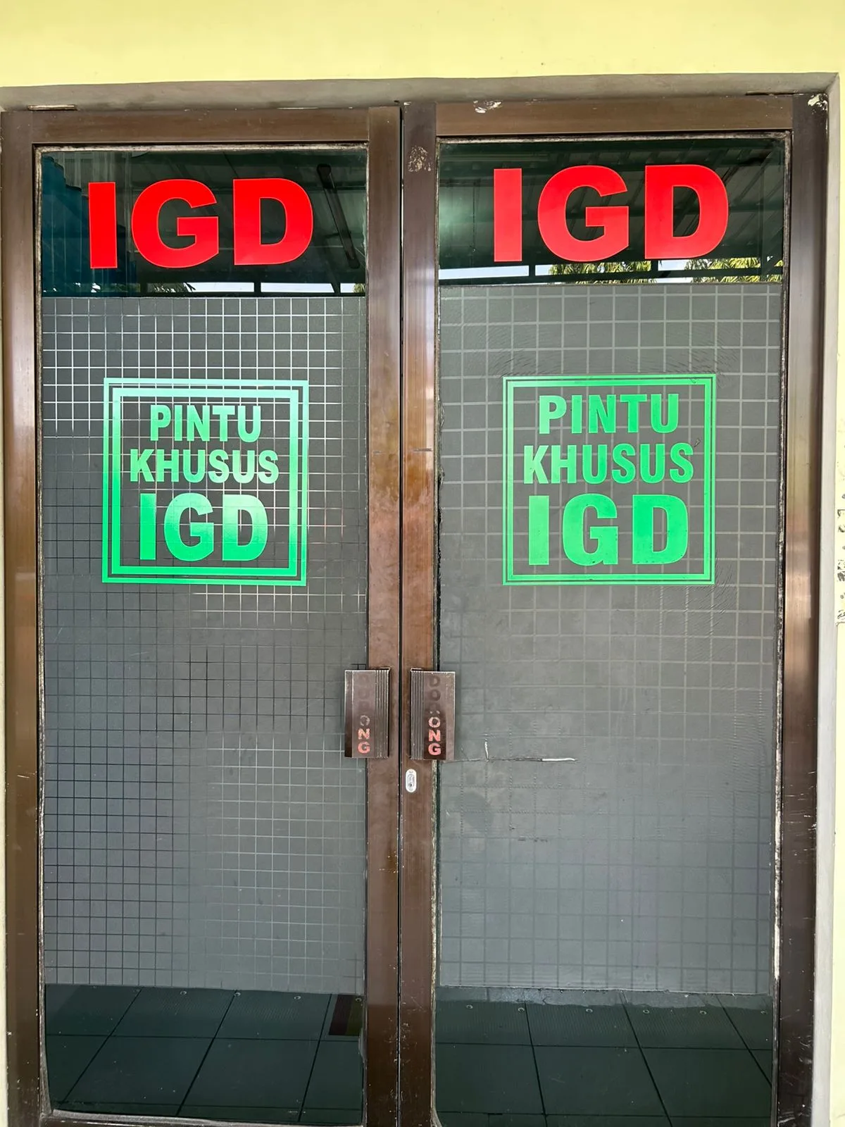 Layanan Gawat Darurat (IGD 24 Jam)
